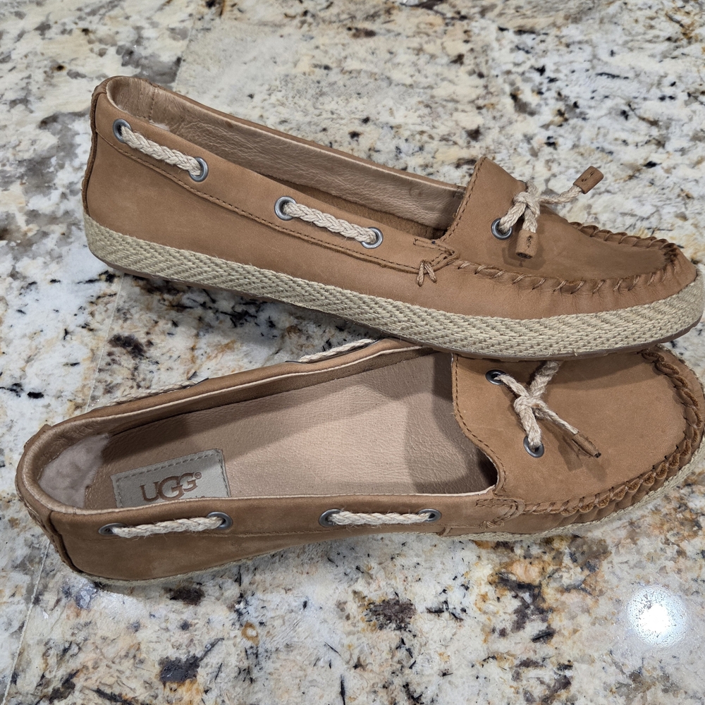 NWOB UGG Chivon Espadrille Moccasin Women's 8.5